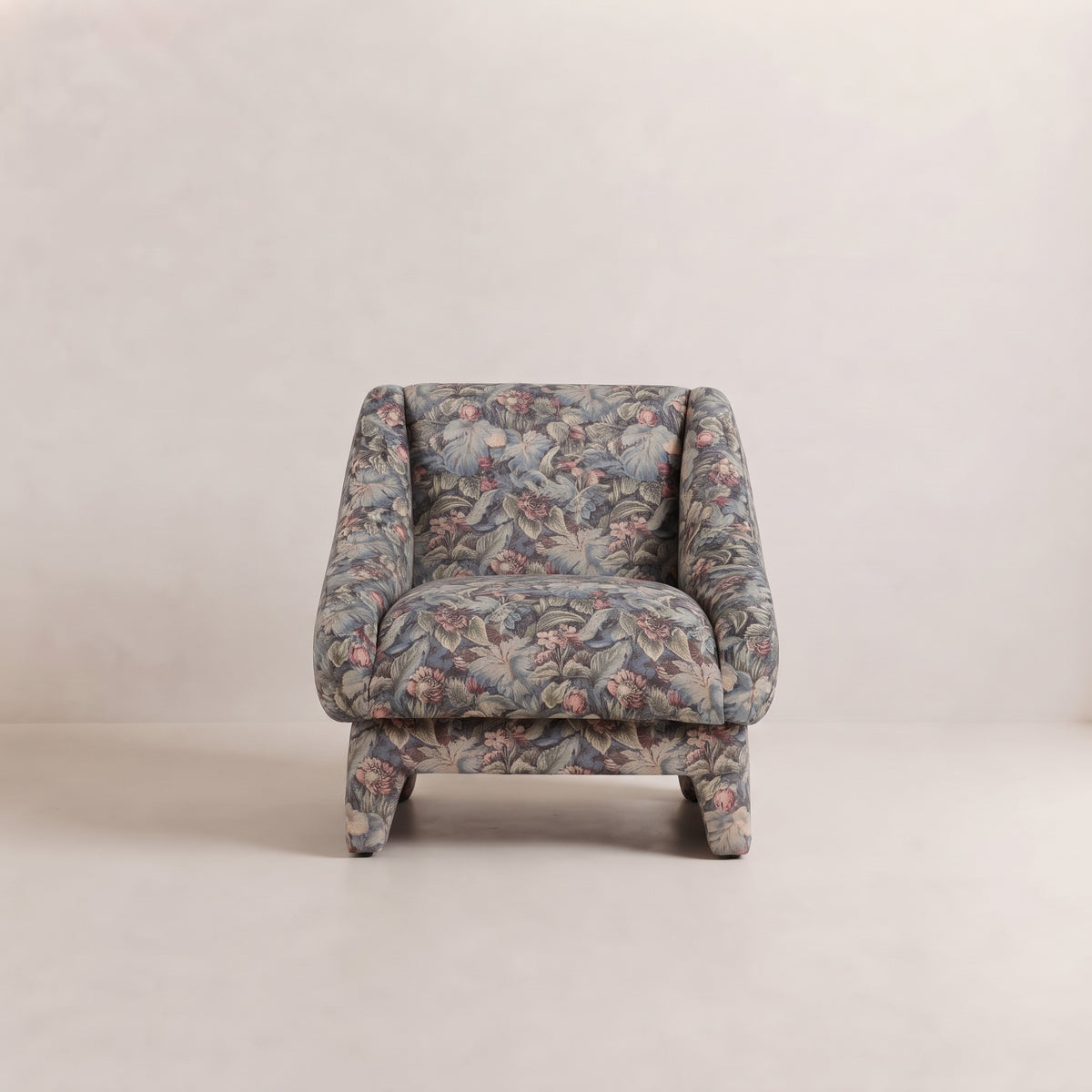 Manlo Chair